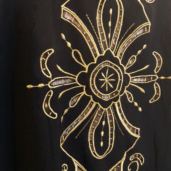 Embroidered Mini Dress Beautiful! - Picture 9 of 11